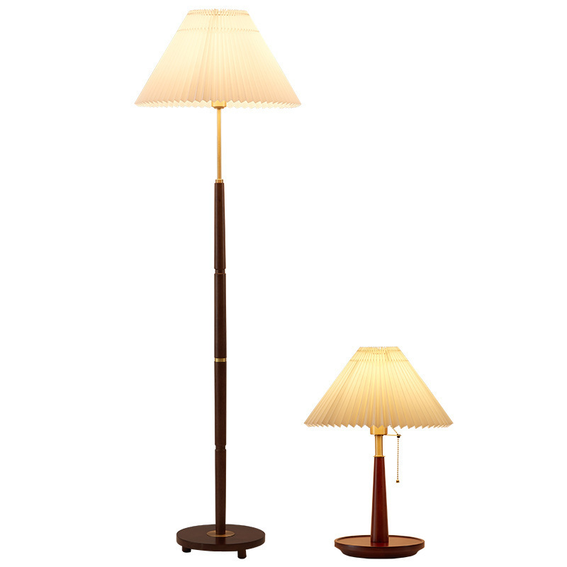 Pleated floor lamp